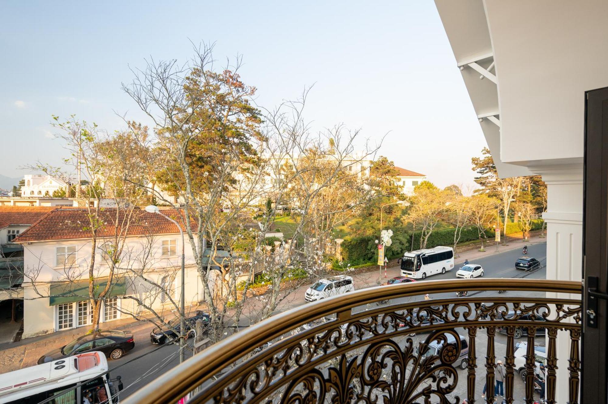 La Fleur Premium Central Apartment Hotel Da Lat Quarto foto